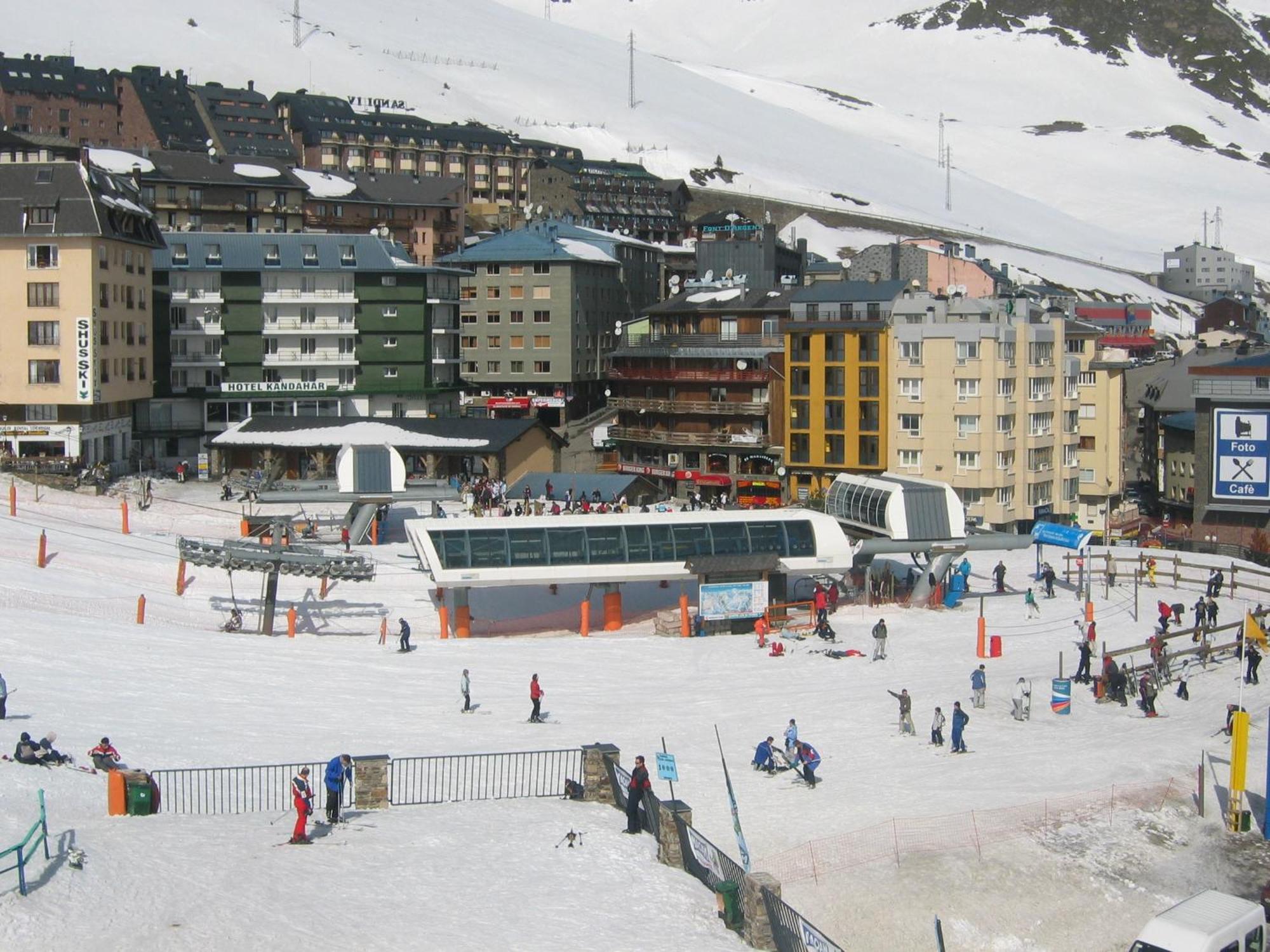 Apartamentos Grifovacances Tres Estrelles Club Pas De La Casa Exteriör bild